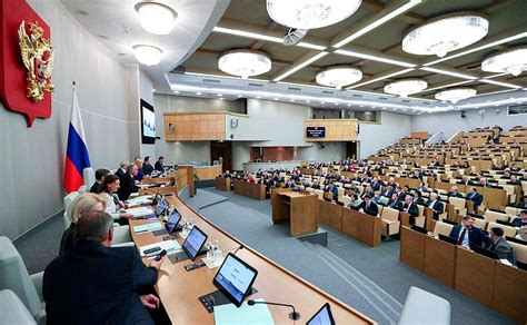 Как Госдума ужесточает надзор за тратами госслужащих и их близких